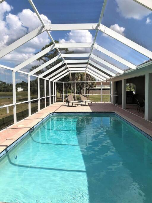 Maria Maria * Vacation Rental With Amazing Lake VI Lehigh Acres Exterior photo