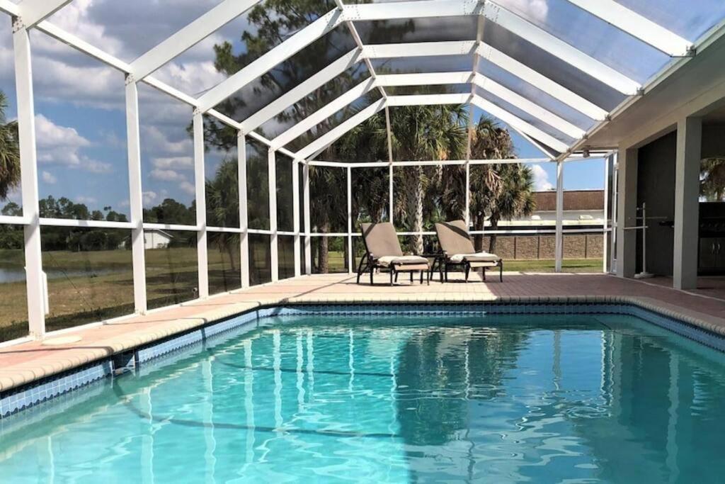 Maria Maria * Vacation Rental With Amazing Lake VI Lehigh Acres Exterior photo